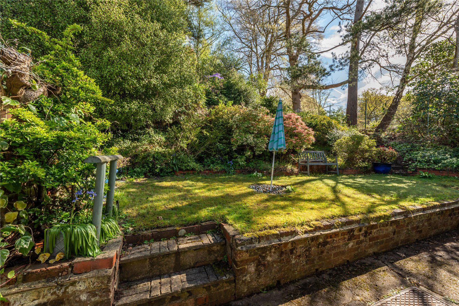 Denfield, Dorking, Surrey, RH4, photo 2