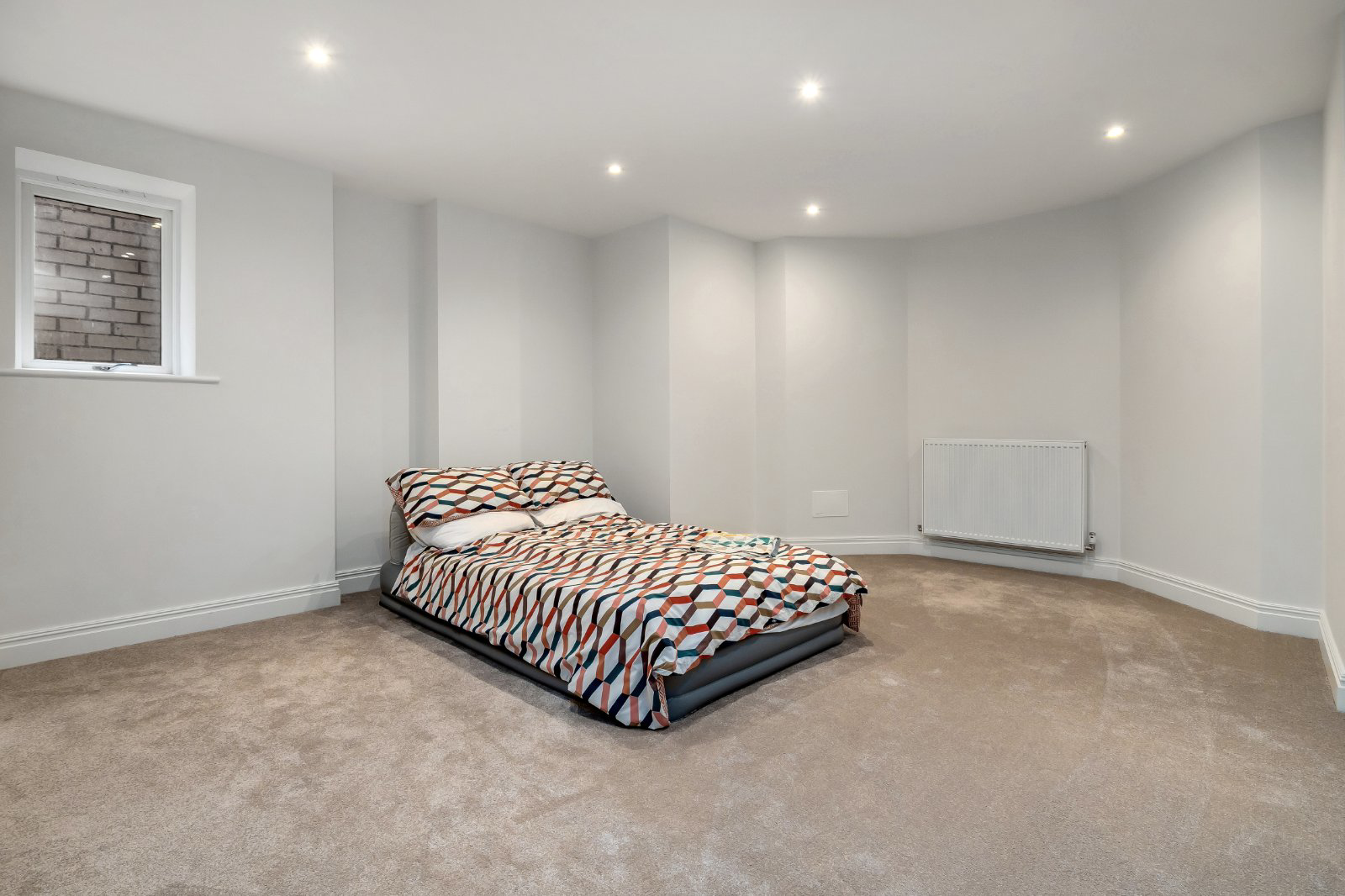 Bradgate Road, Altrincham, WA14, photo 13