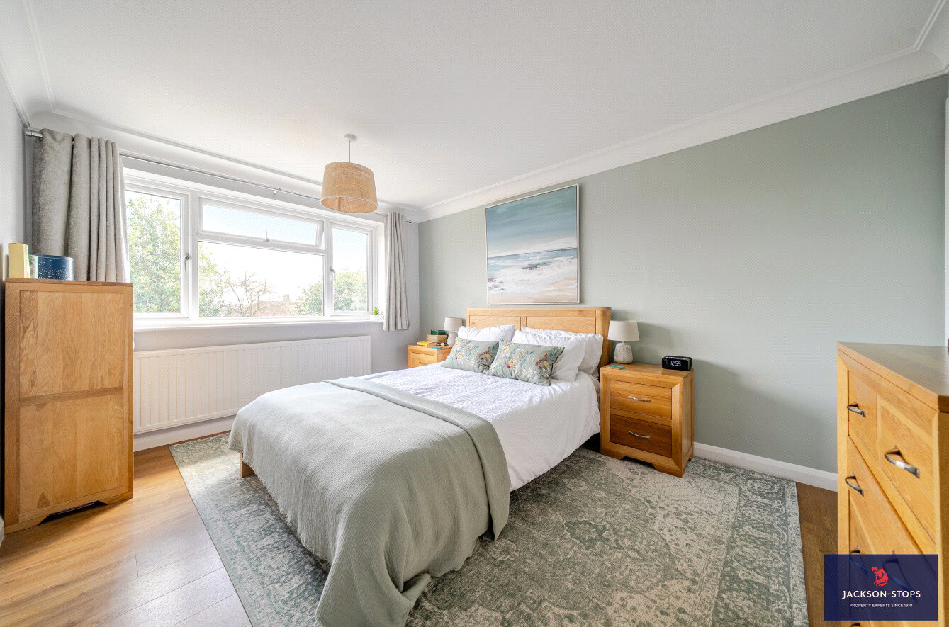 Stratford Close, Toddington, Central Bedfordshire, LU5, photo 13