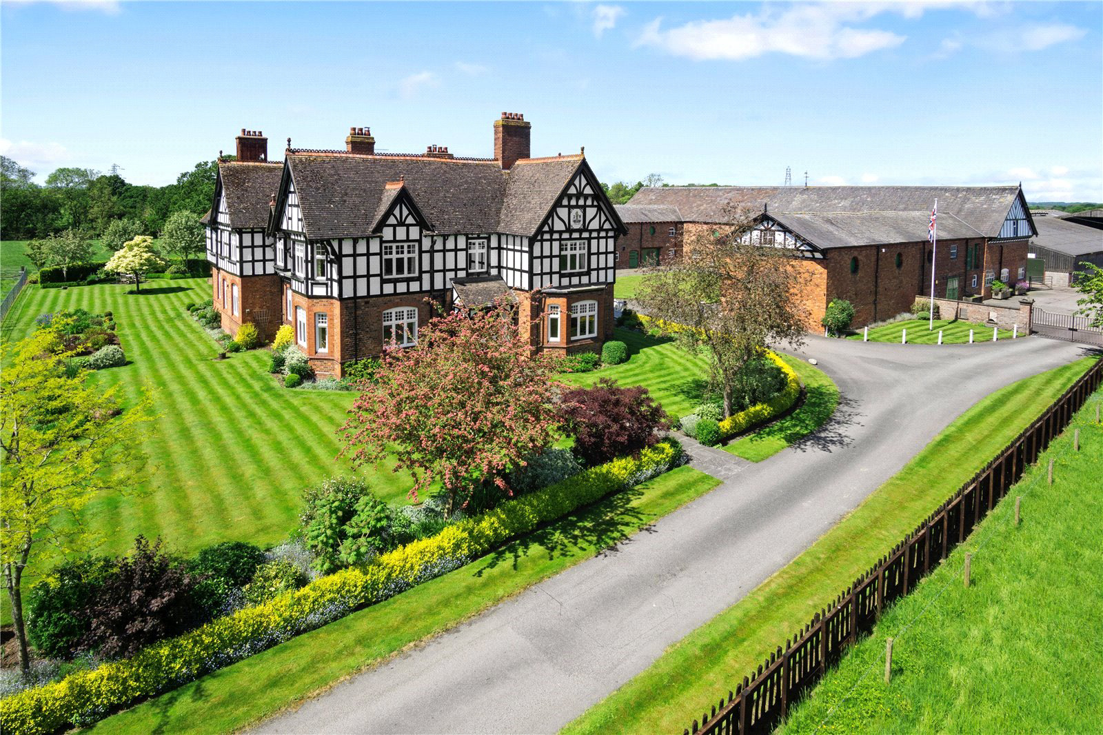 Nantwich Road, Wimboldsley, Nr Middlewich, Cheshire, CW10