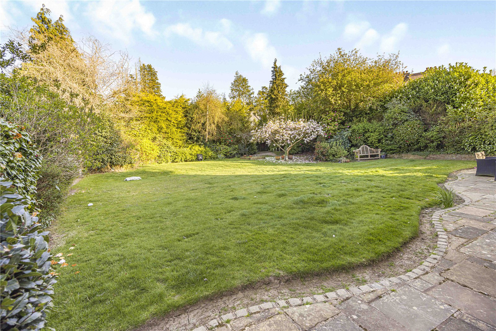 Whalley Road, Hale, WA15, photo 2
