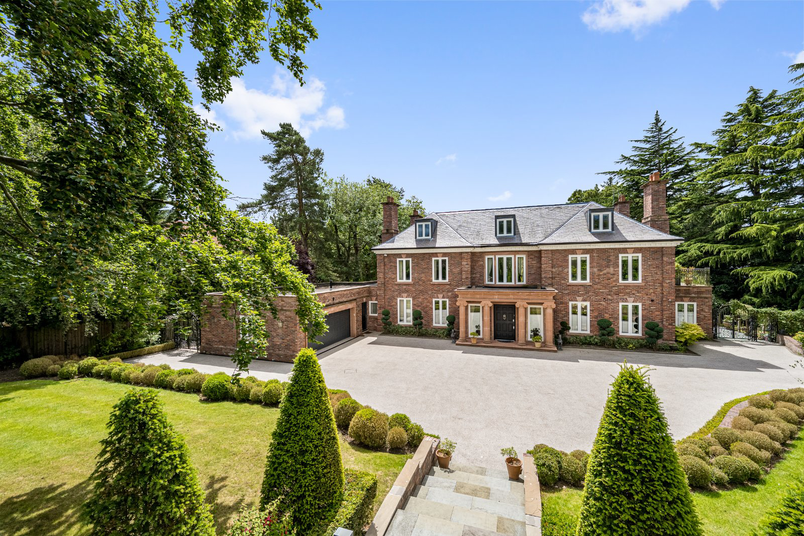 Carrwood, Hale Barns, WA15