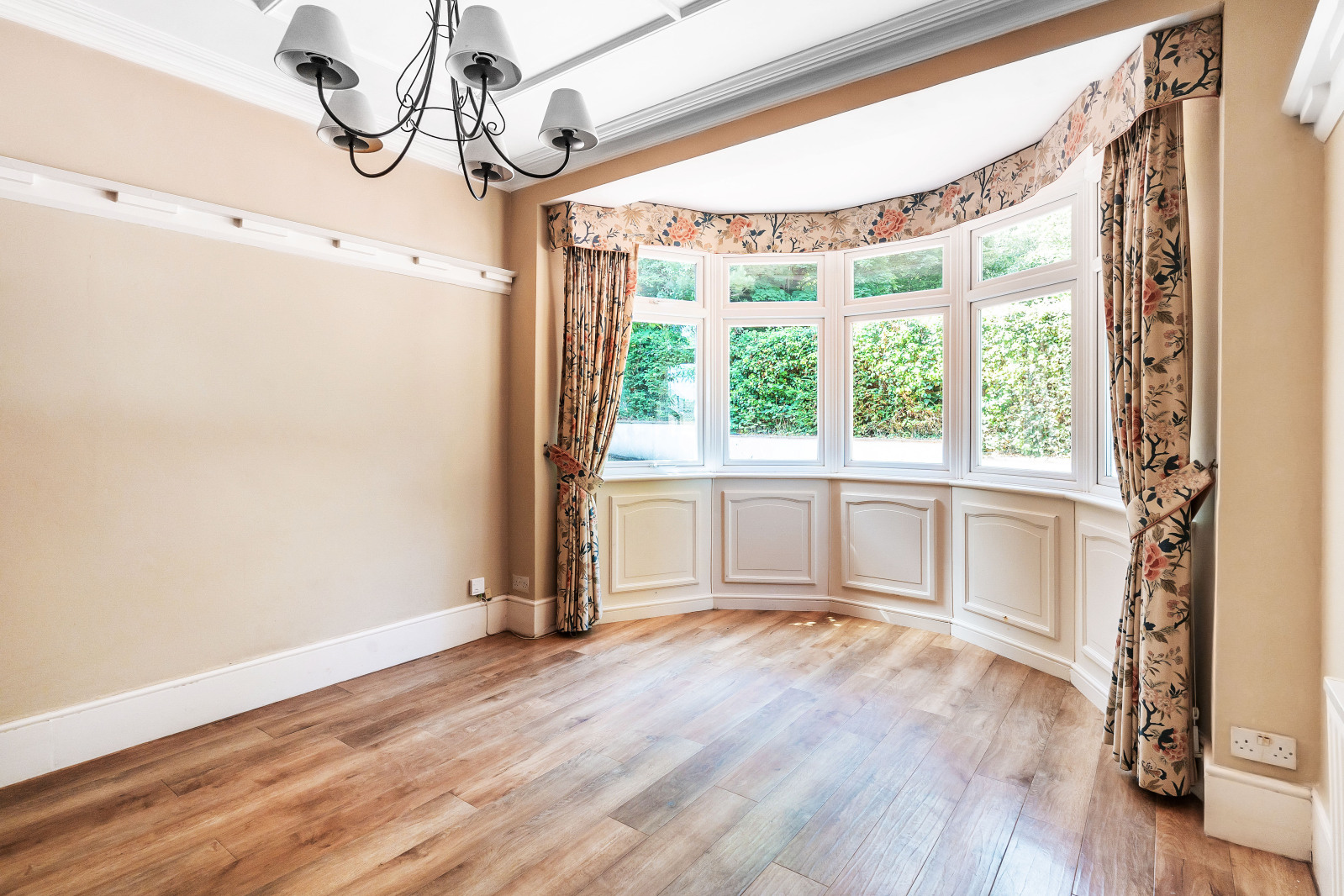 Ricketts Hill Road, Tatsfield, Westerham, Kent, TN16, photo 7