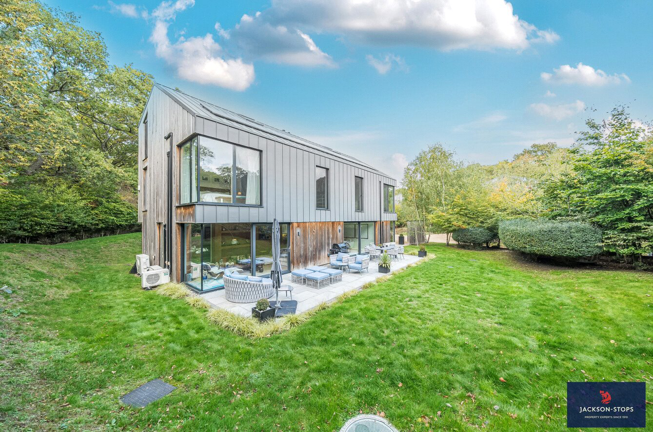 The Woods, Woburn Road, Heath & Reach, Bedfordshire, LU7, photo 31