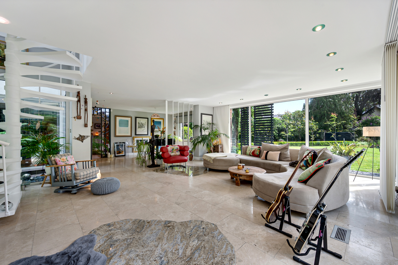 Broad Lane, Hale, WA15, photo 8