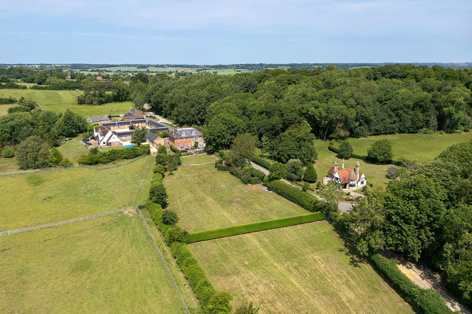 Lodge Road, Crafton, Buckinghamshire, LU7, photo 29