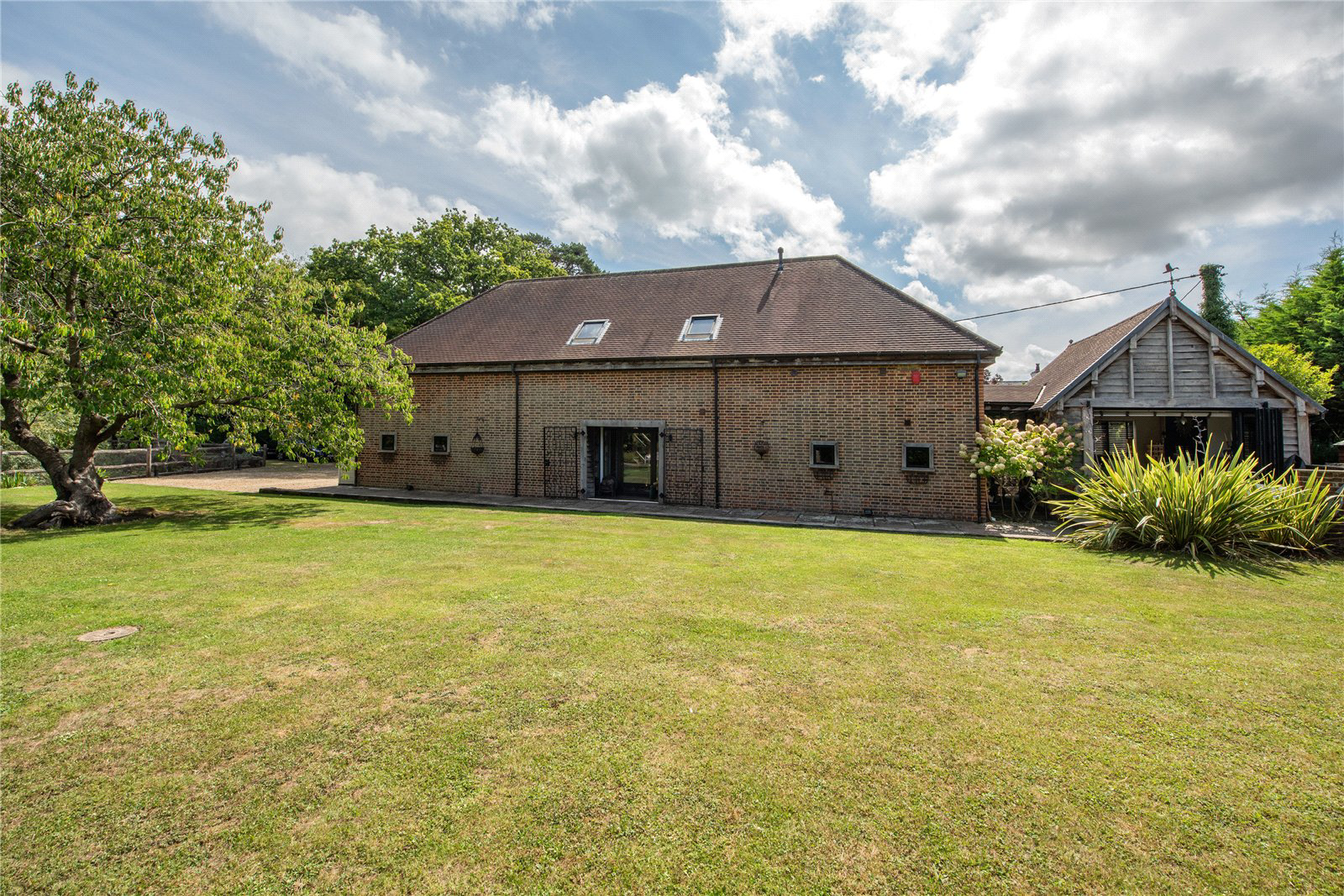 Horsham Road, Beare Green, Dorking, Surrey, RH5, photo 13