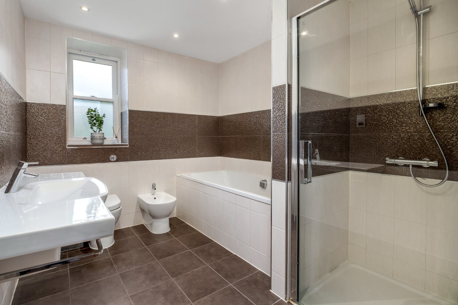 Bradgate Road, Altrincham, WA14, photo 24