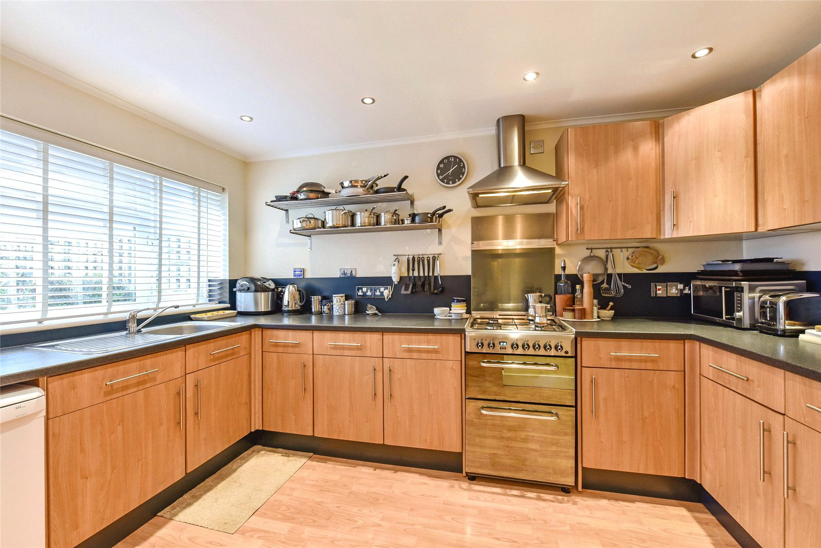 Victoria Road, Chichester, West Sussex, PO19, photo 3