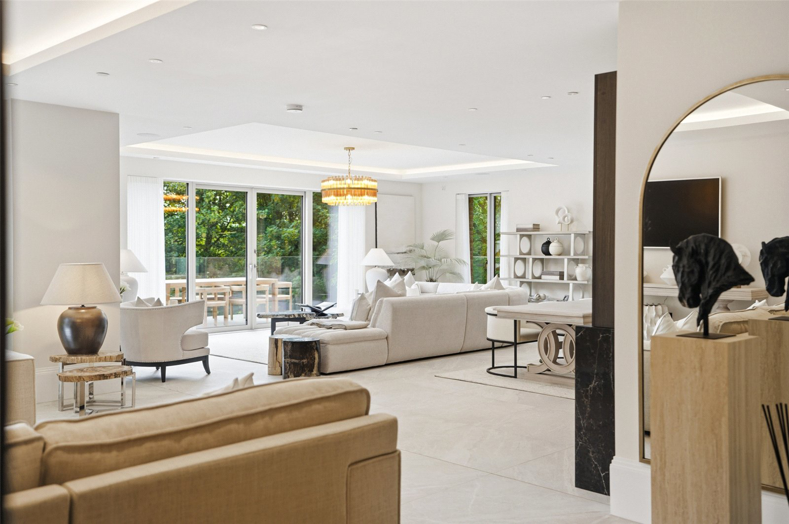 Living Dining Area