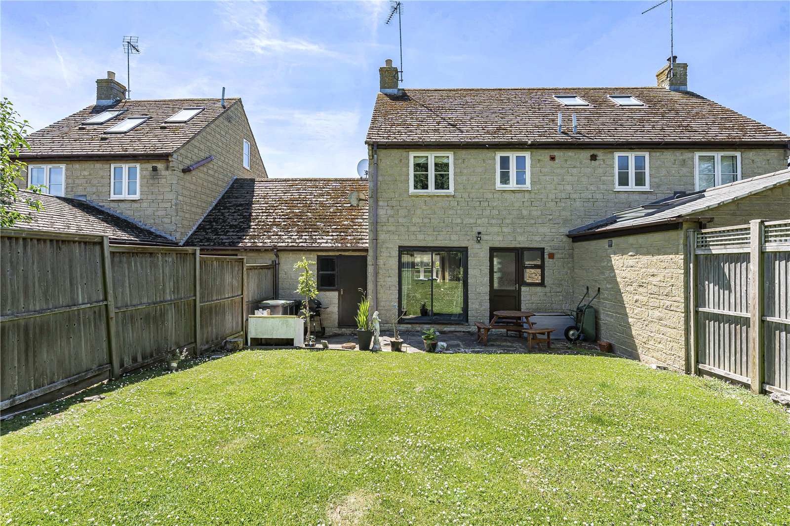 Highfields, Main Street, Polebrook, Northamptonshire, PE8, photo 11