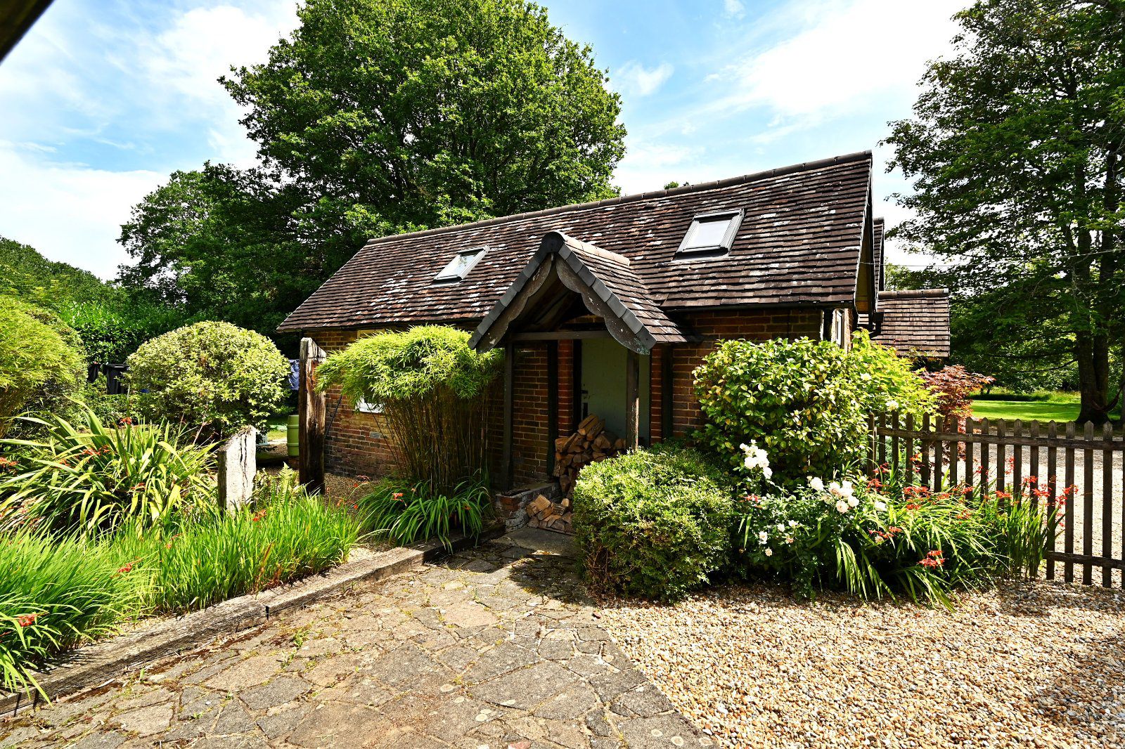 High Beeches Lane, Handcross, West Sussex, RH17, photo 17