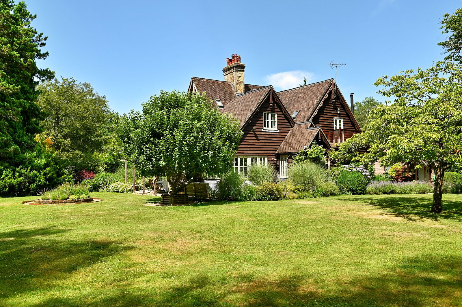 High Beeches Lane, Handcross, West Sussex, RH17