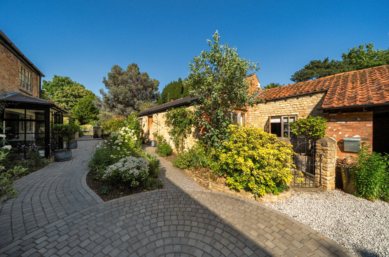 Carpenters Yard, Orlingbury, Northamptonshire, NN14, photo 17