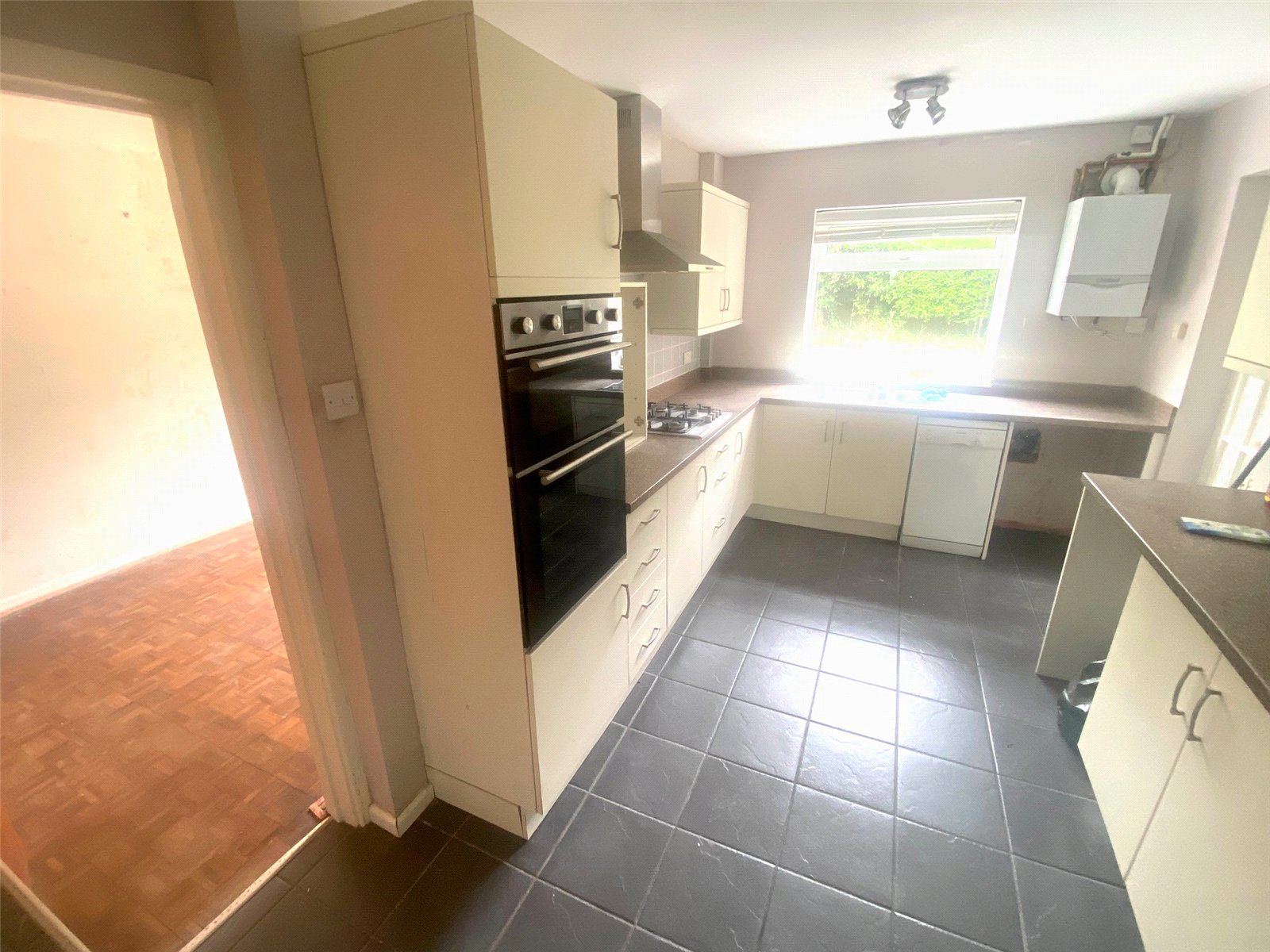 Luton Road, Toddington, Bedfordshire, LU5, photo 3