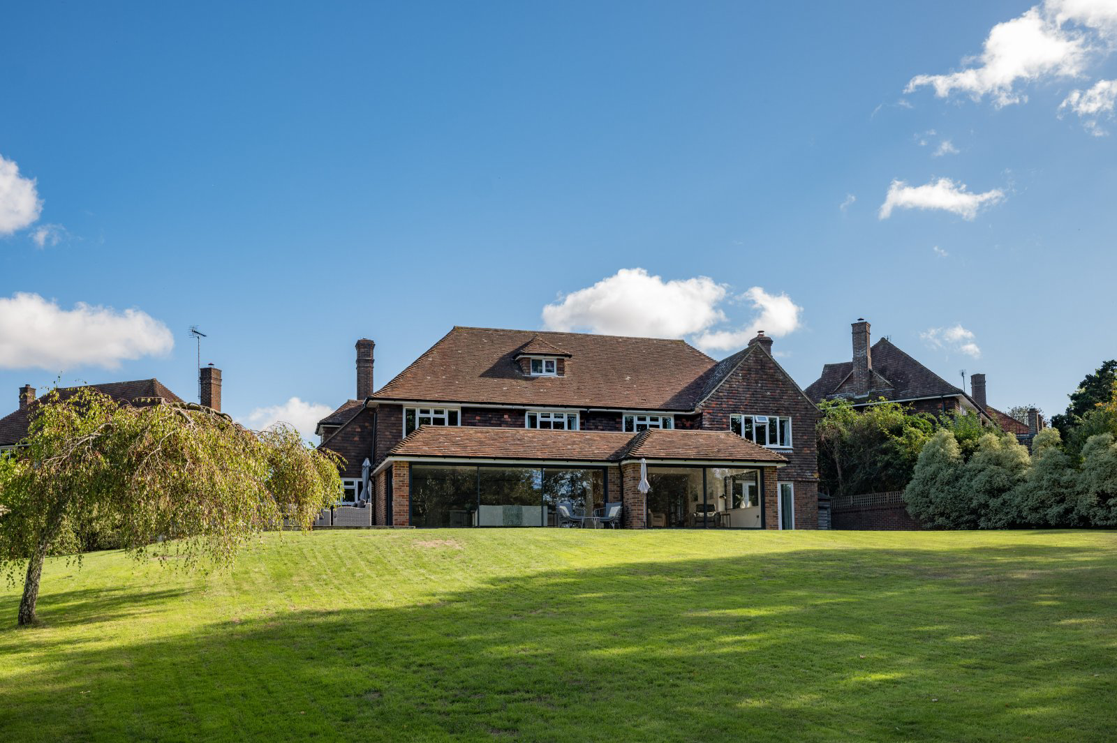 Warden Court