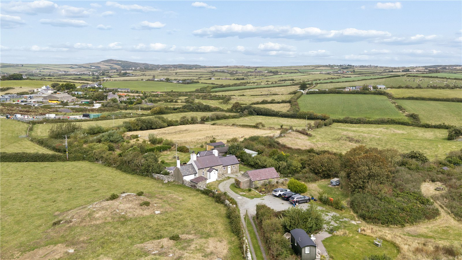 Llanfaethlu, Holyhead, Anglesey, LL65, photo 25
