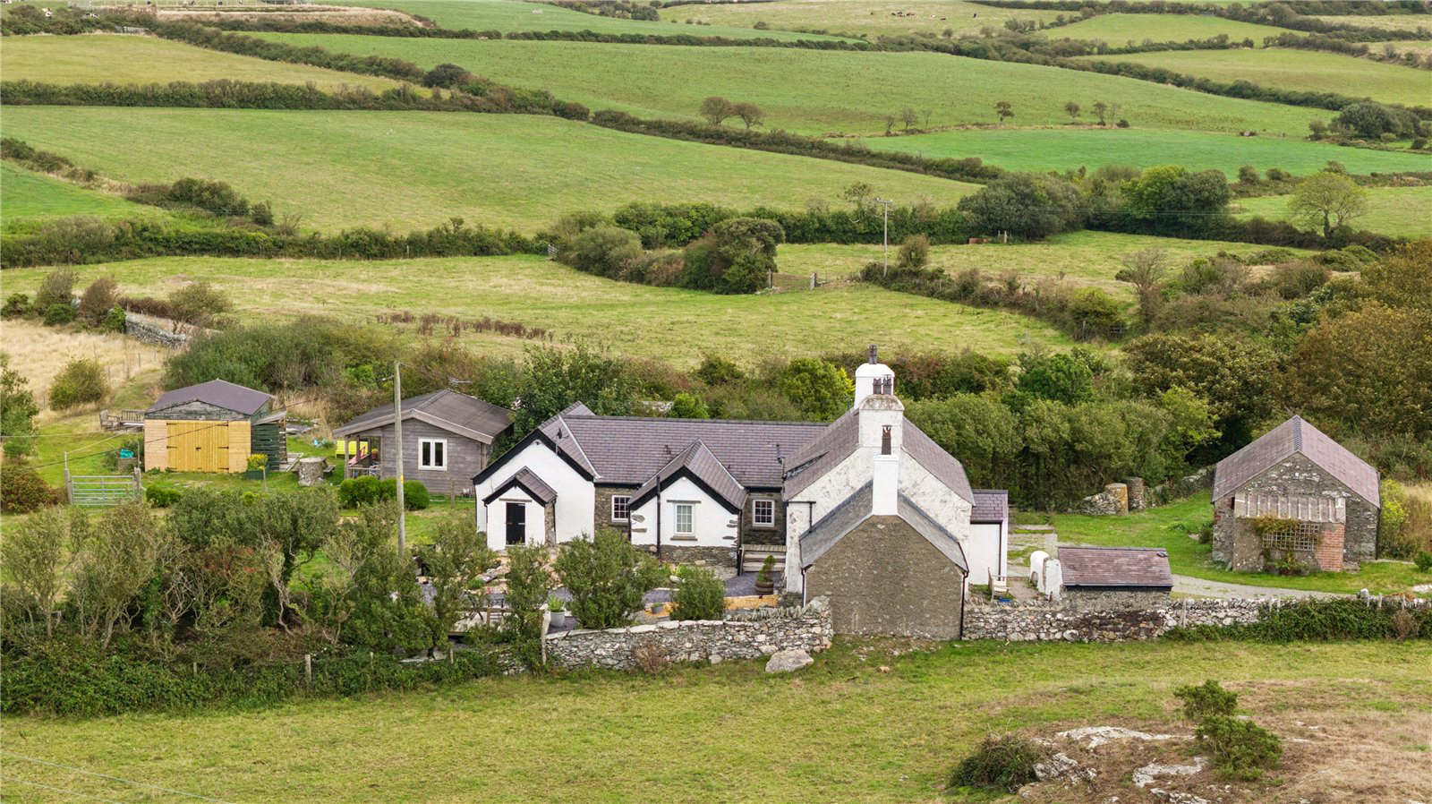 Llanfaethlu, Holyhead, Anglesey, LL65, photo 31