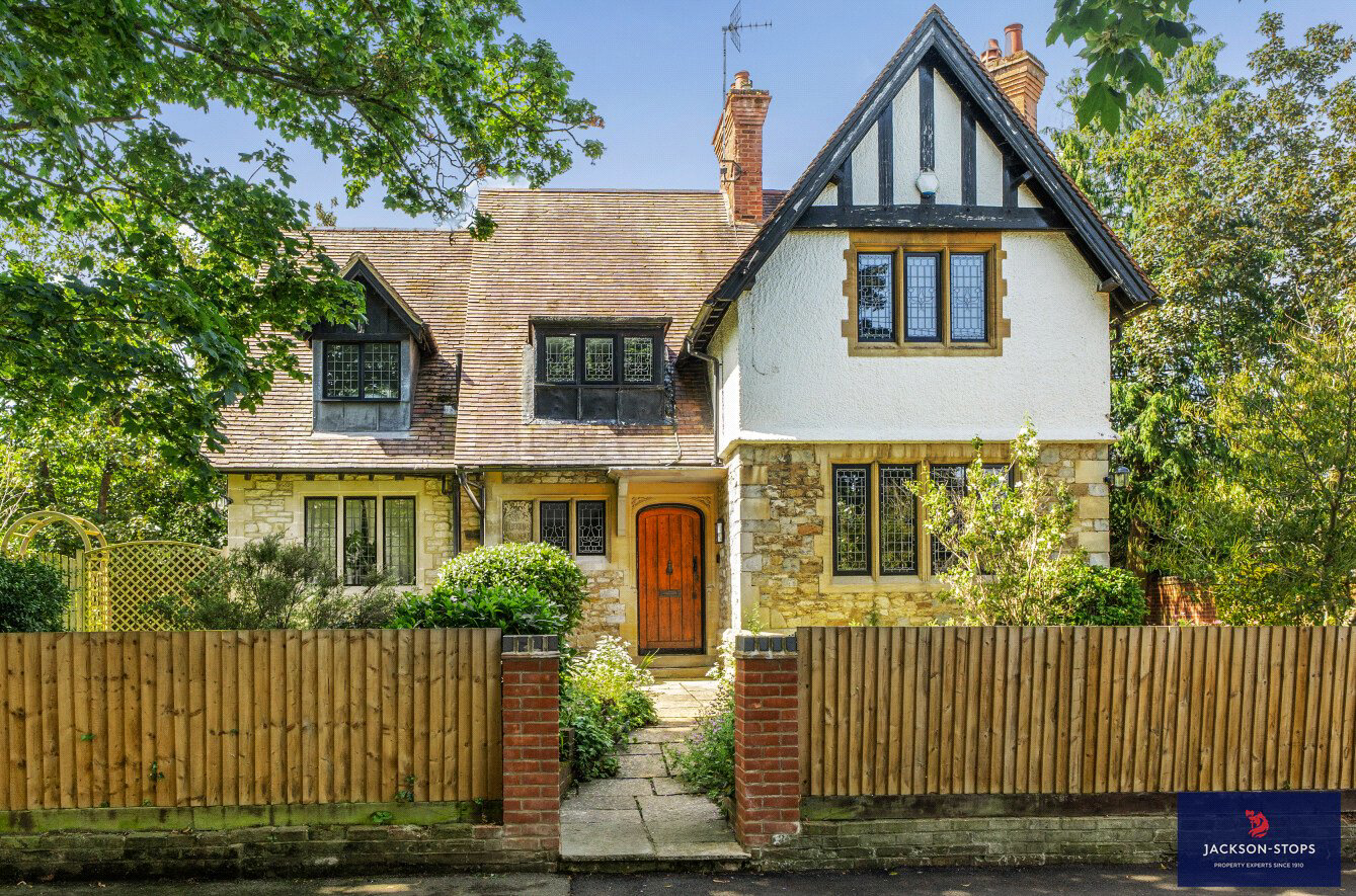 Southcott Village, Leighton Buzzard, Bedfordshire, LU7