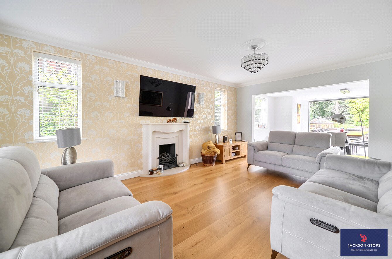 Mentone Avenue, Aspley Guise, Bedfordshire, MK17, photo 9