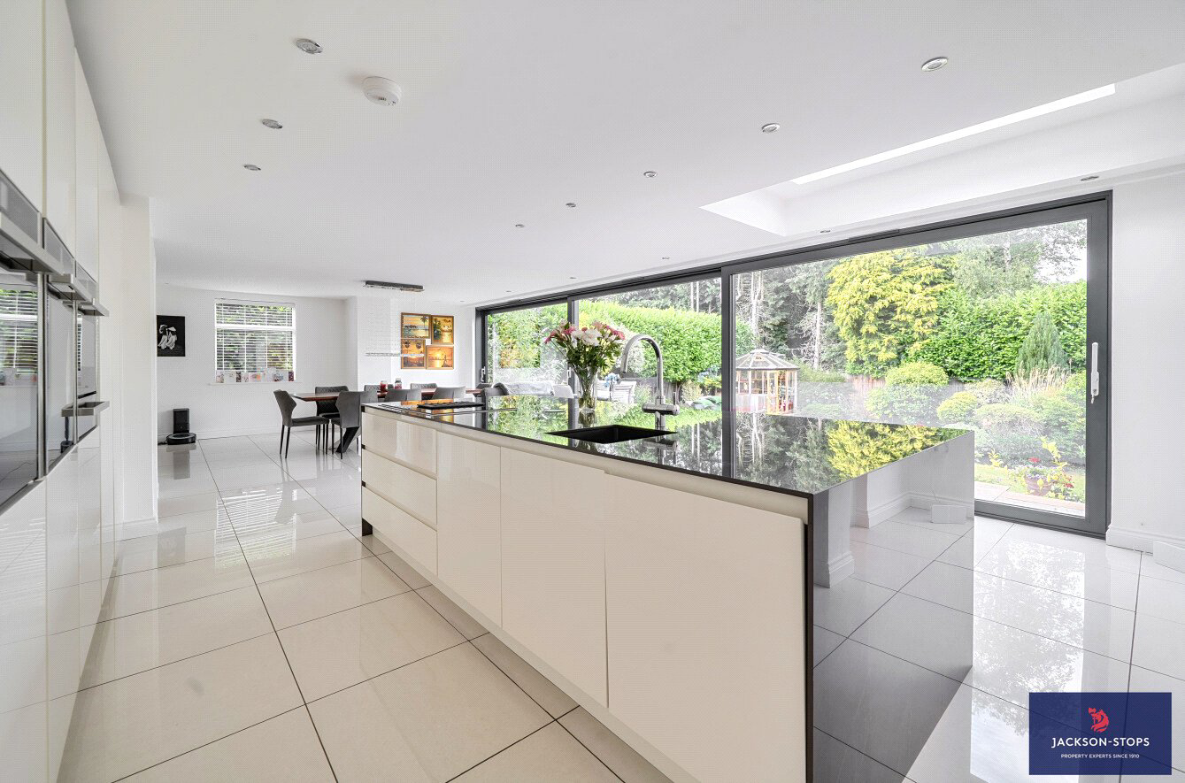 Mentone Avenue, Aspley Guise, Bedfordshire, MK17, photo 6