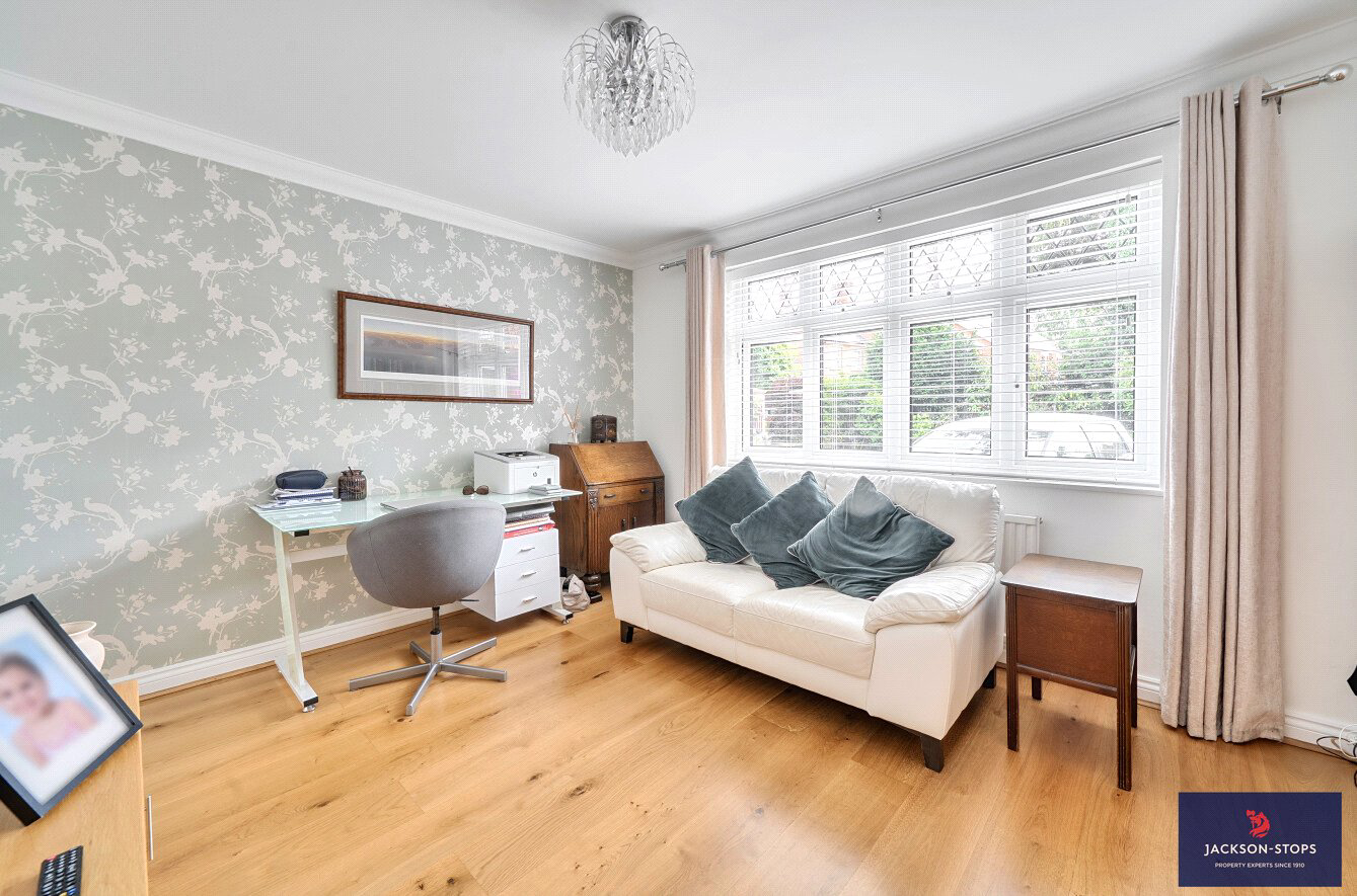 Mentone Avenue, Aspley Guise, Bedfordshire, MK17, photo 11