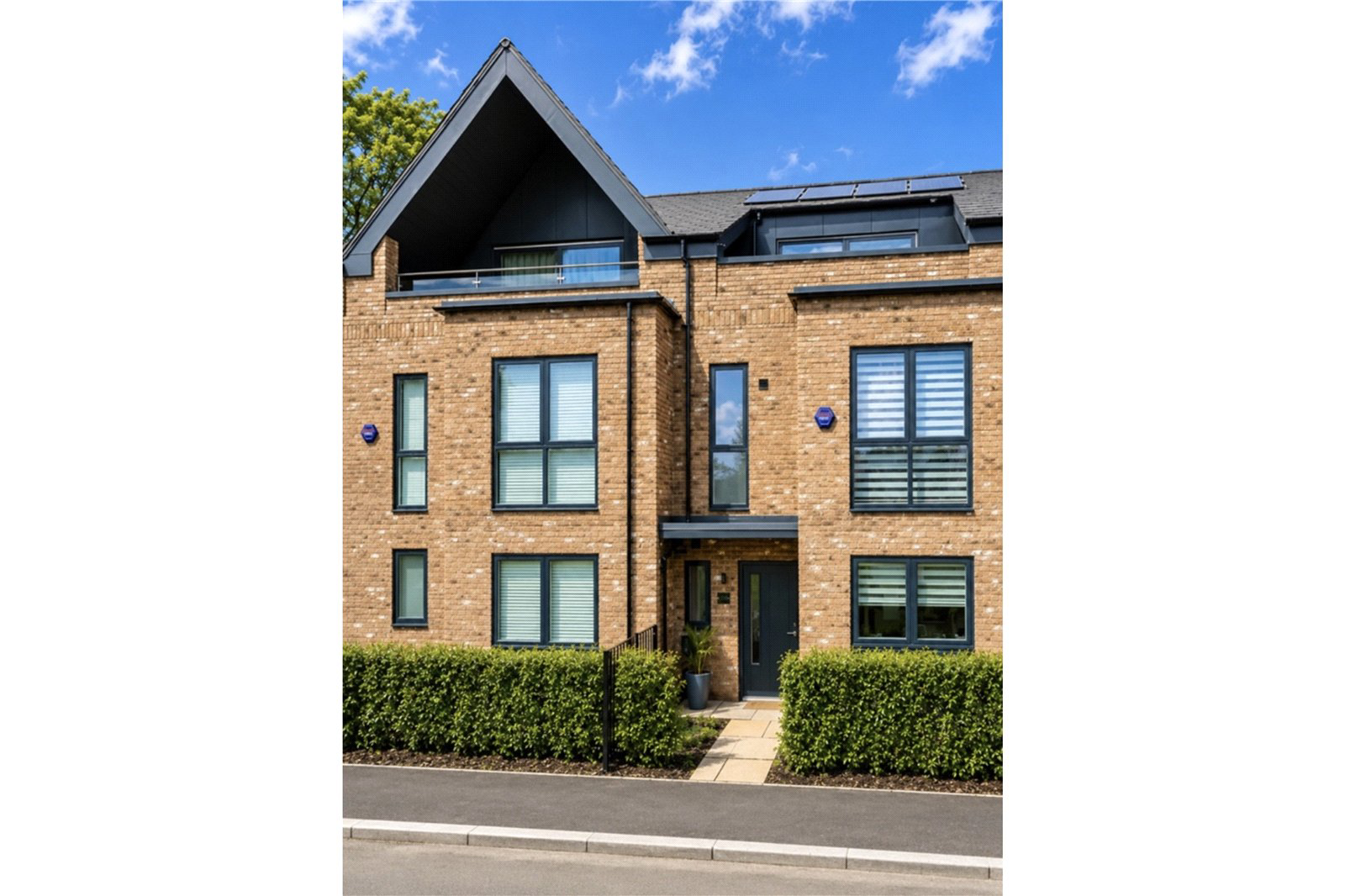 Headmaster Way, King's Gate, Macclesfield, Cheshire, SK10