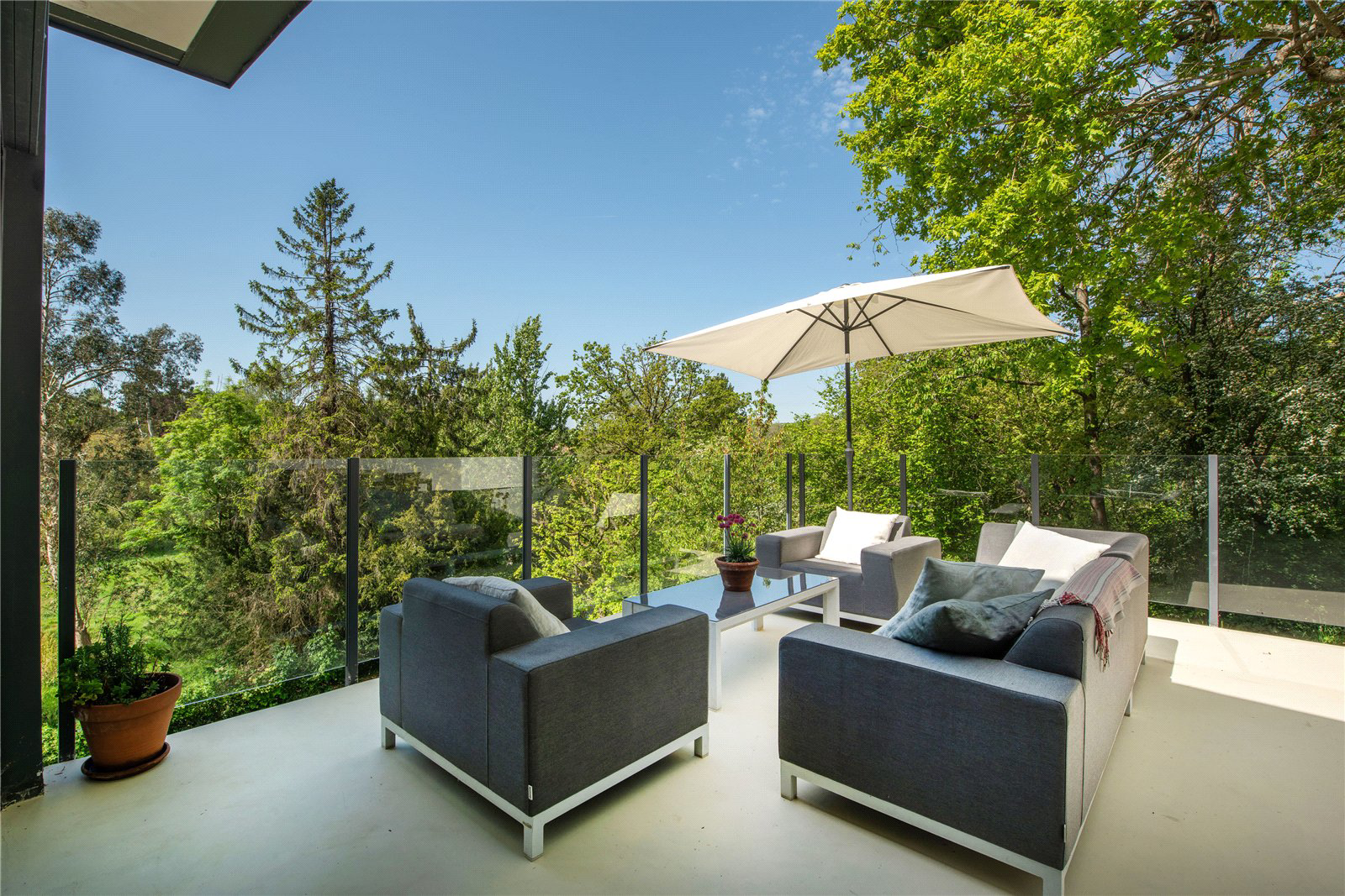 Reigate Road, Betchworth, Surrey, RH3, photo 5