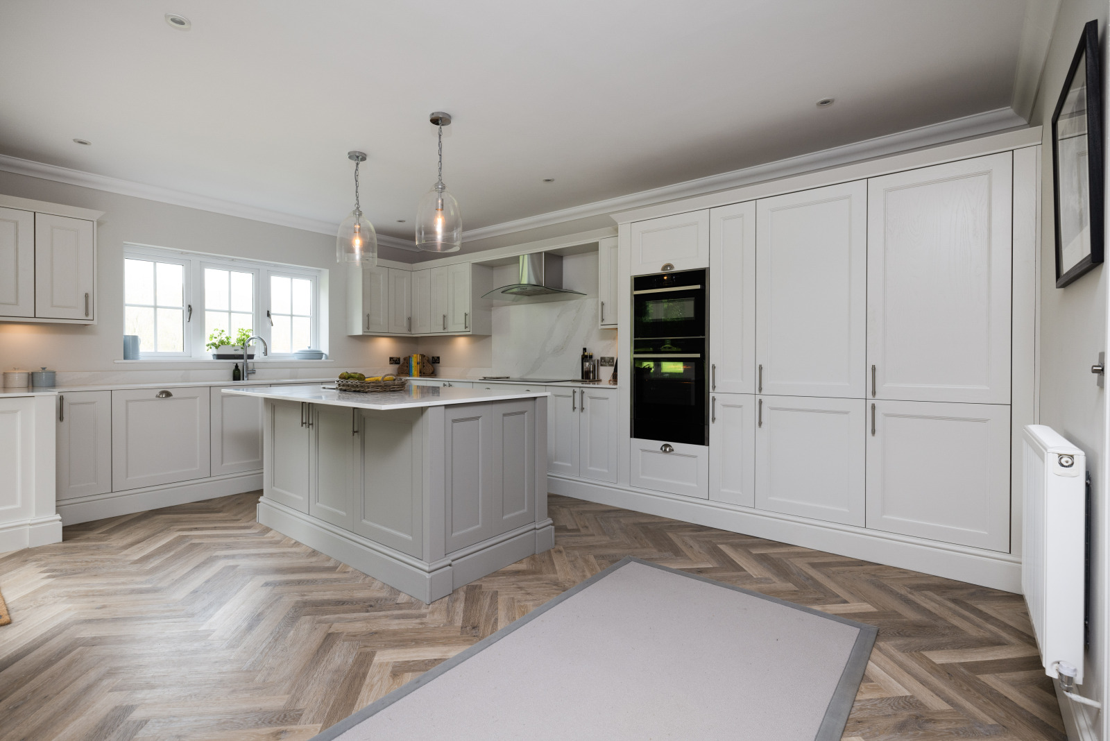 Coombe Hill Road, East Grinstead, RH19, photo 10
