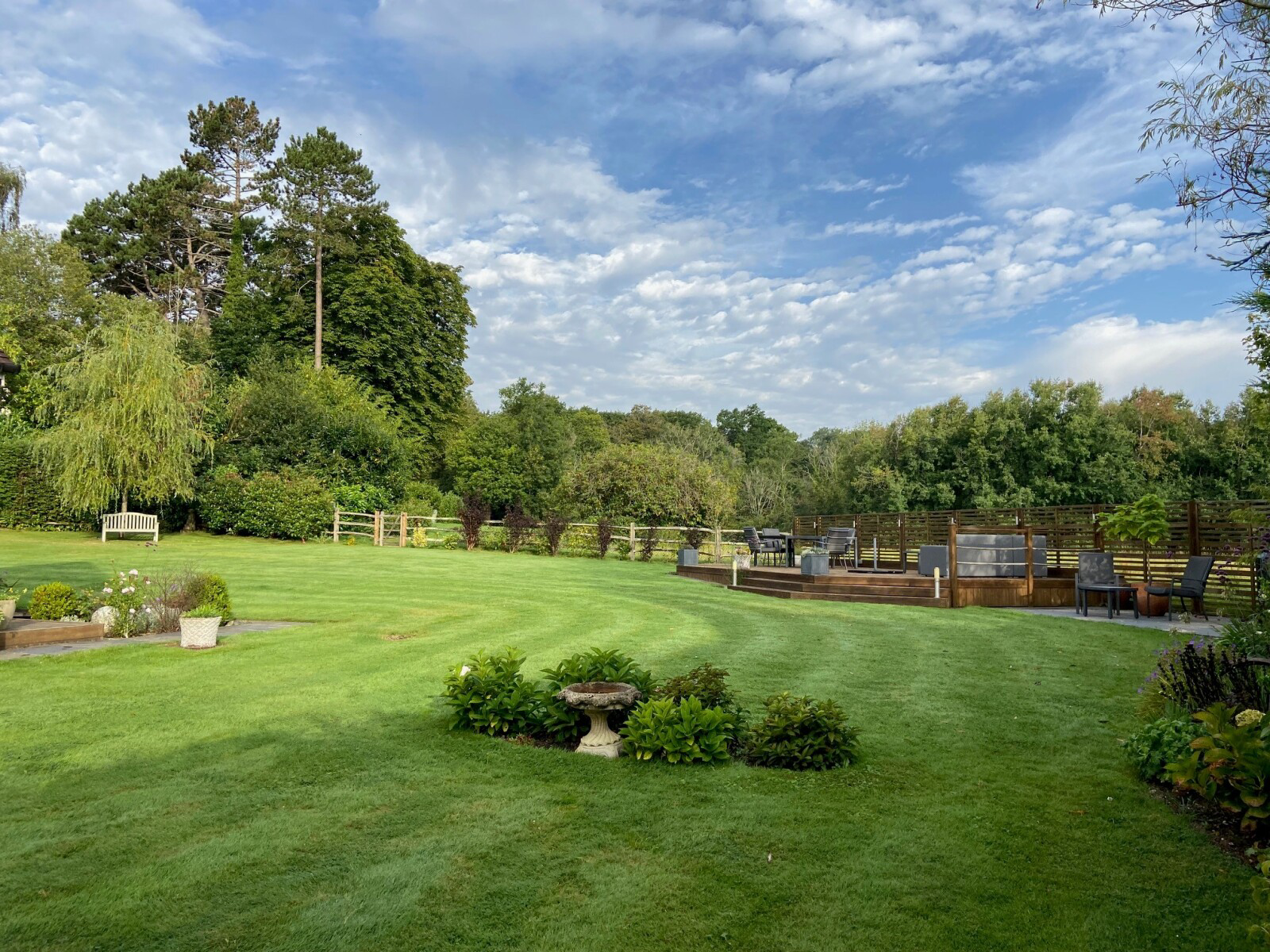 Coombe Hill Road, East Grinstead, RH19, photo 9