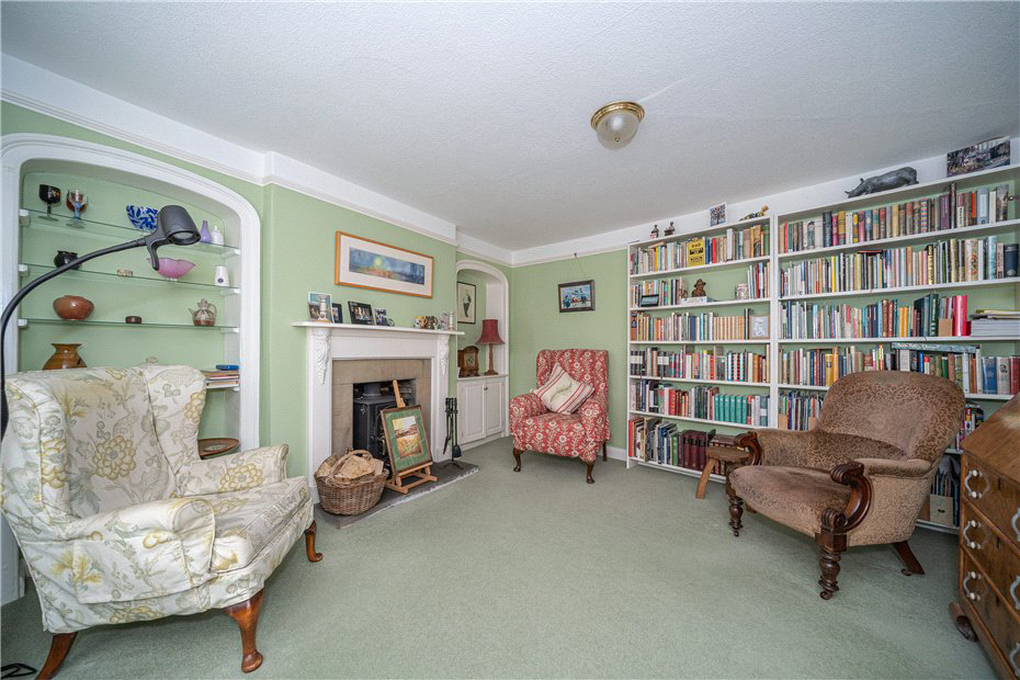 Castlegate, Kirkbymoorside, York, North Yorkshire, YO62, photo 2