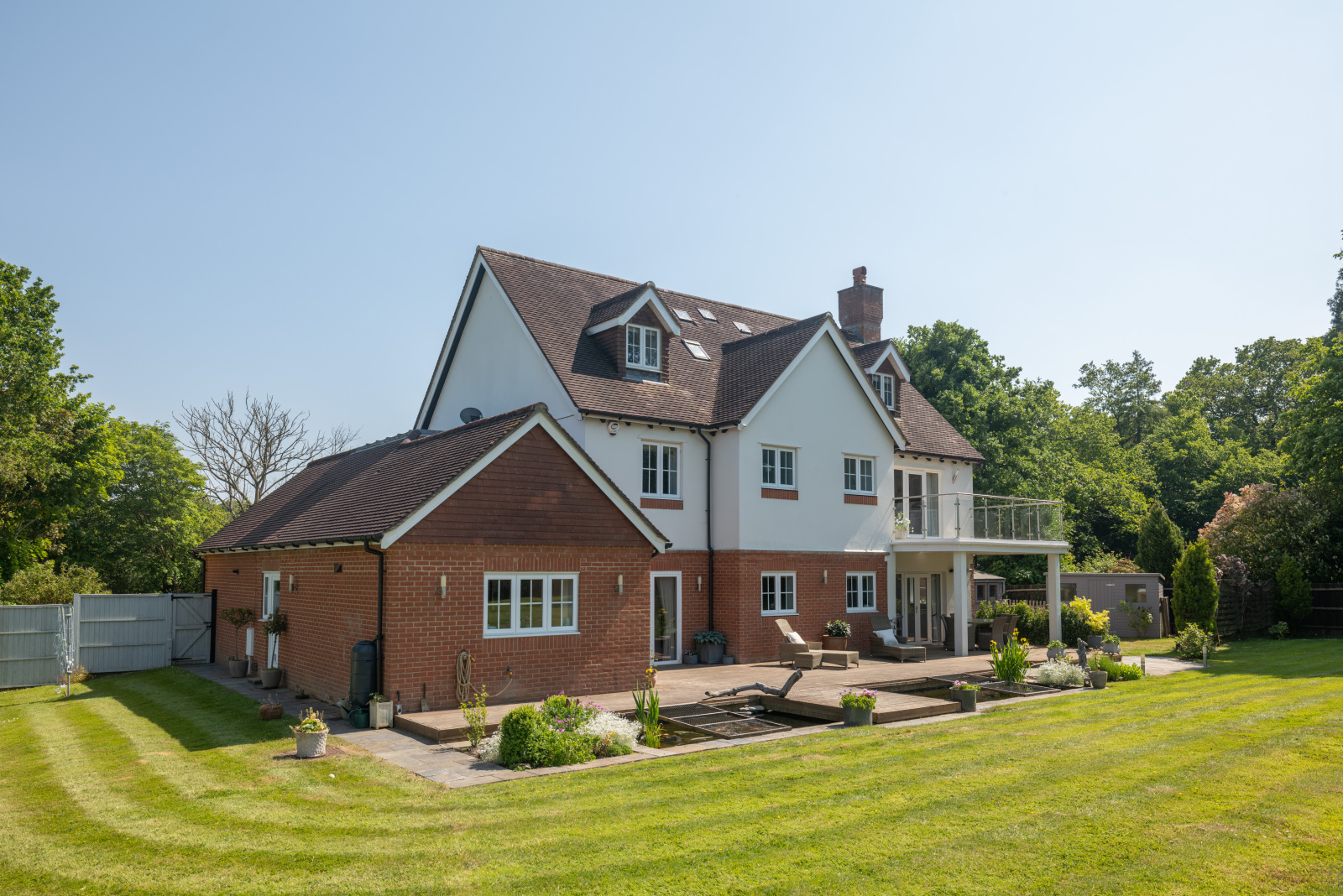 Coombe Hill Road, East Grinstead, RH19, photo 3