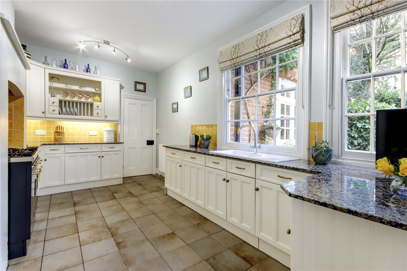 Bates Hill, Ightham, Sevenoaks, Kent, TN15, photo 2
