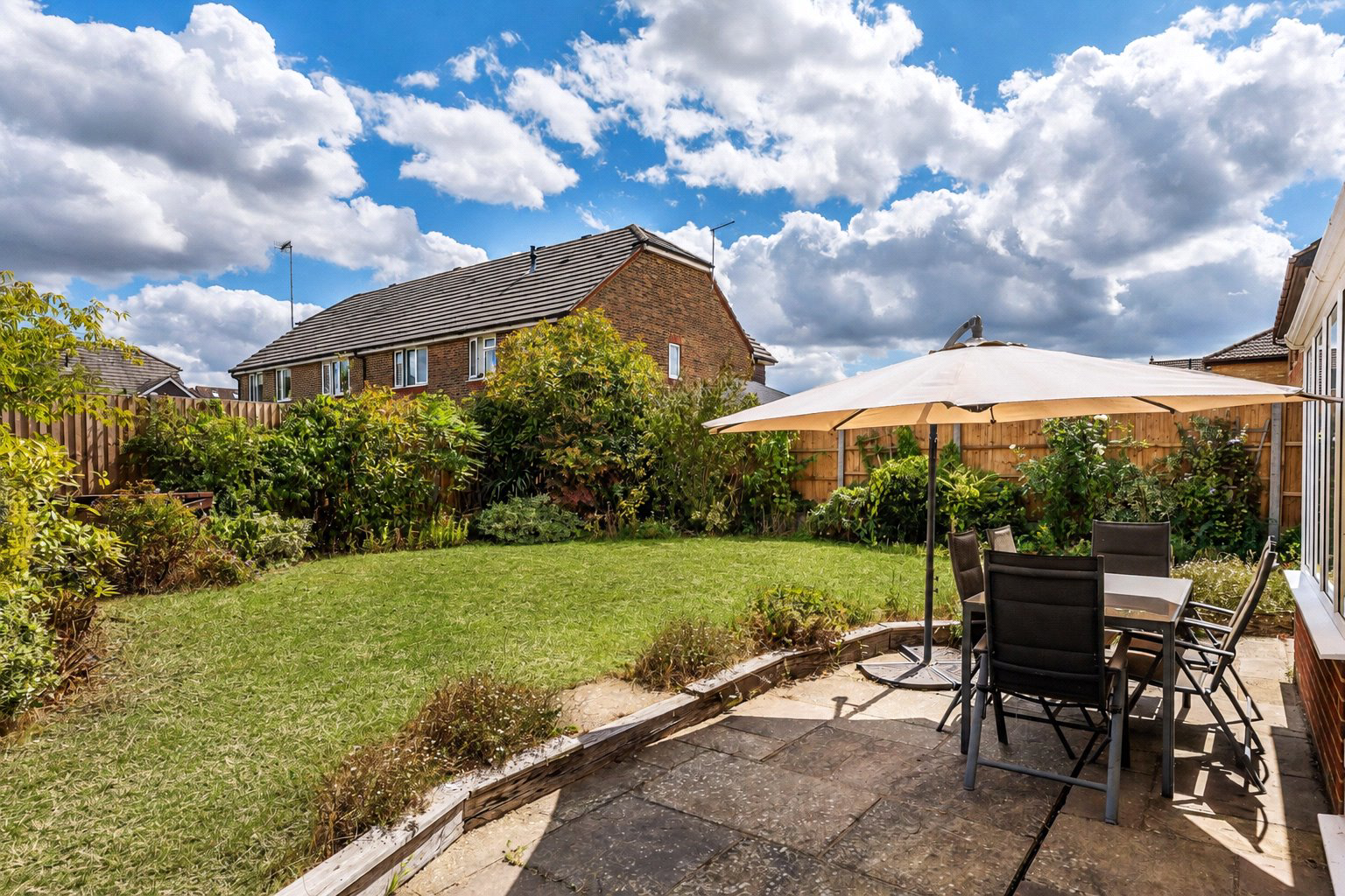 Dumville Drive, Godstone, Surrey, RH9, photo 3