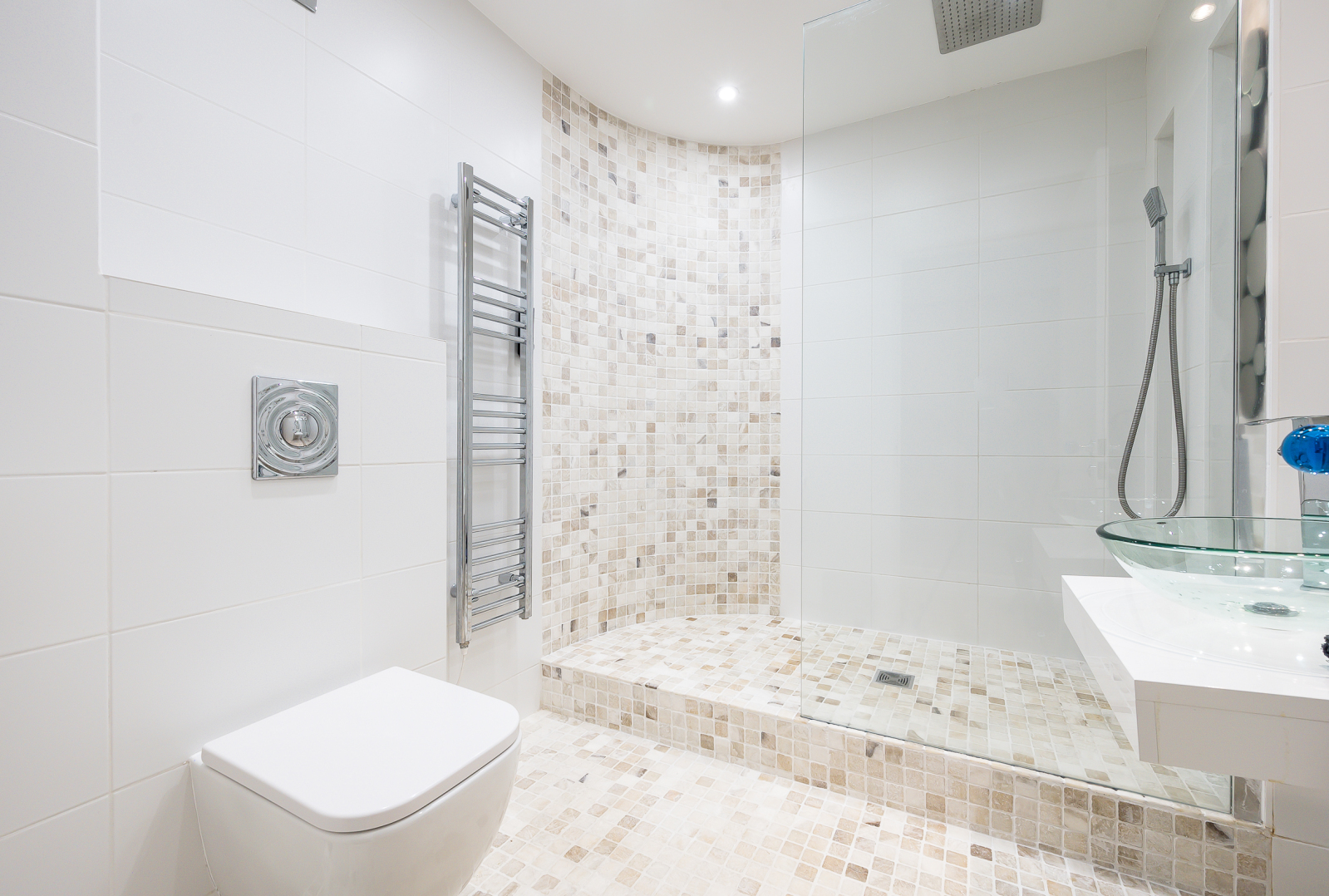 Broad Lane, Hale, WA15, photo 17