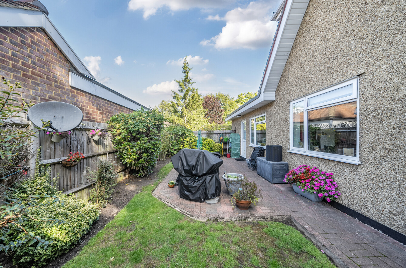 Fenns Lane, West End, Woking, GU24, photo 31