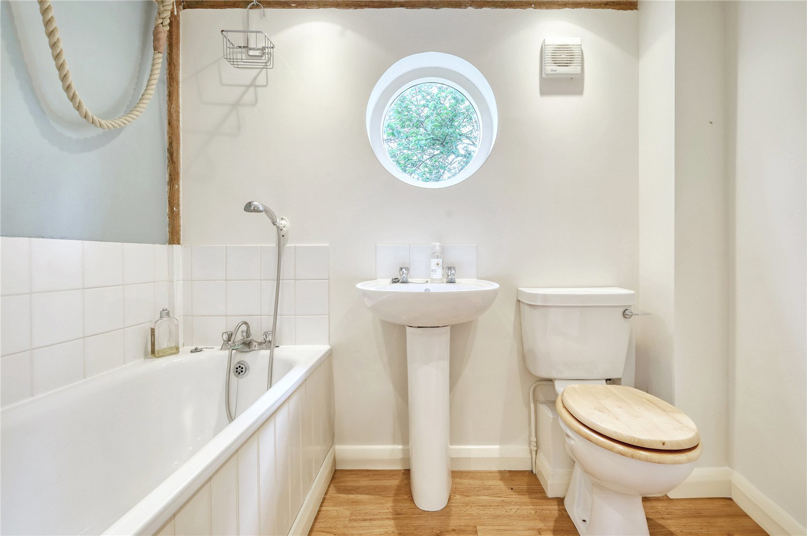 Lamb Lane, Sible Hedingham, Halstead, Essex, CO9, photo 32