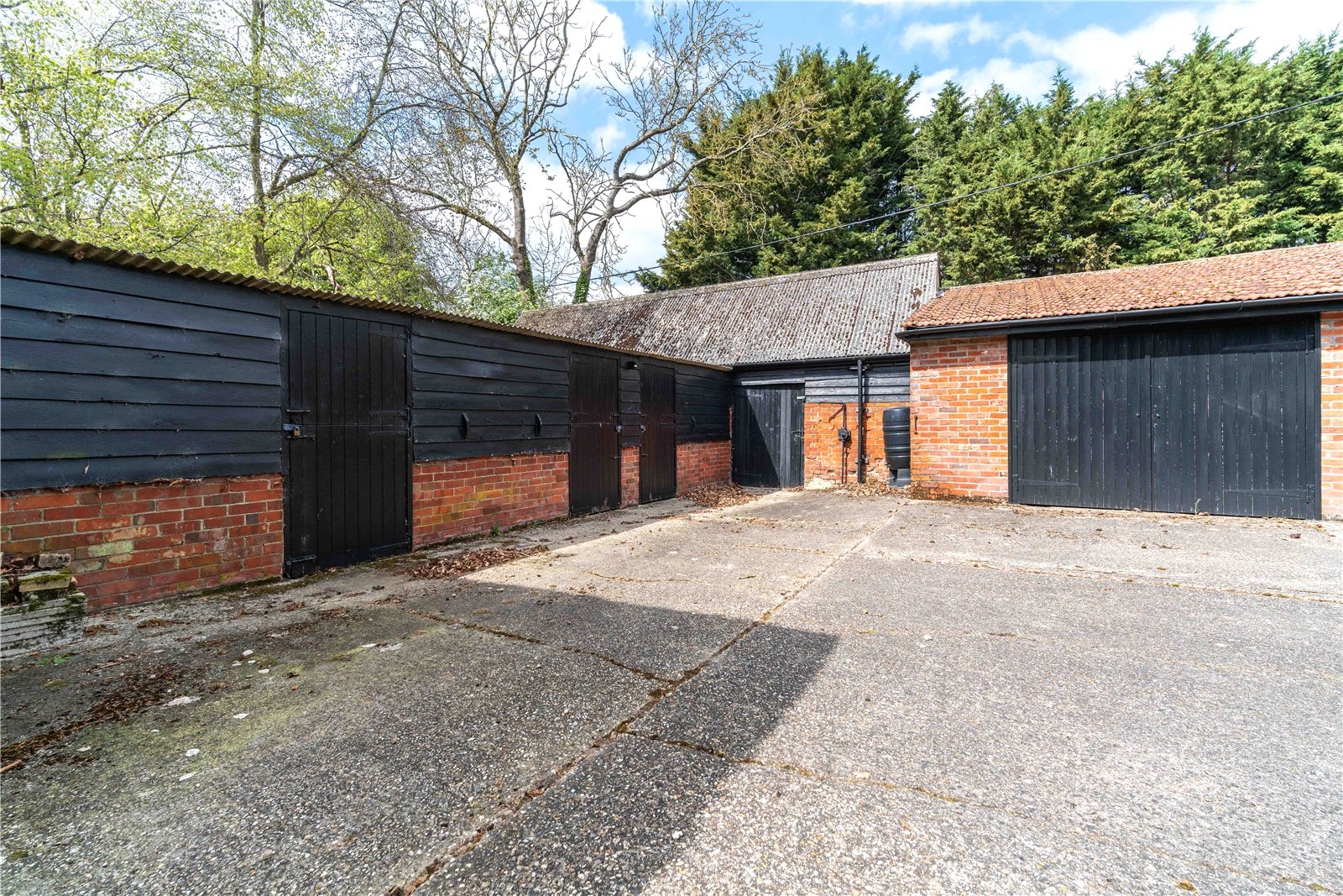 Lamb Lane, Sible Hedingham, Halstead, Essex, CO9, photo 36