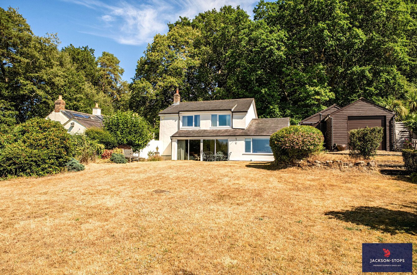 Drakewell Road, Bow Brickhill, Buckinghamshire, MK17