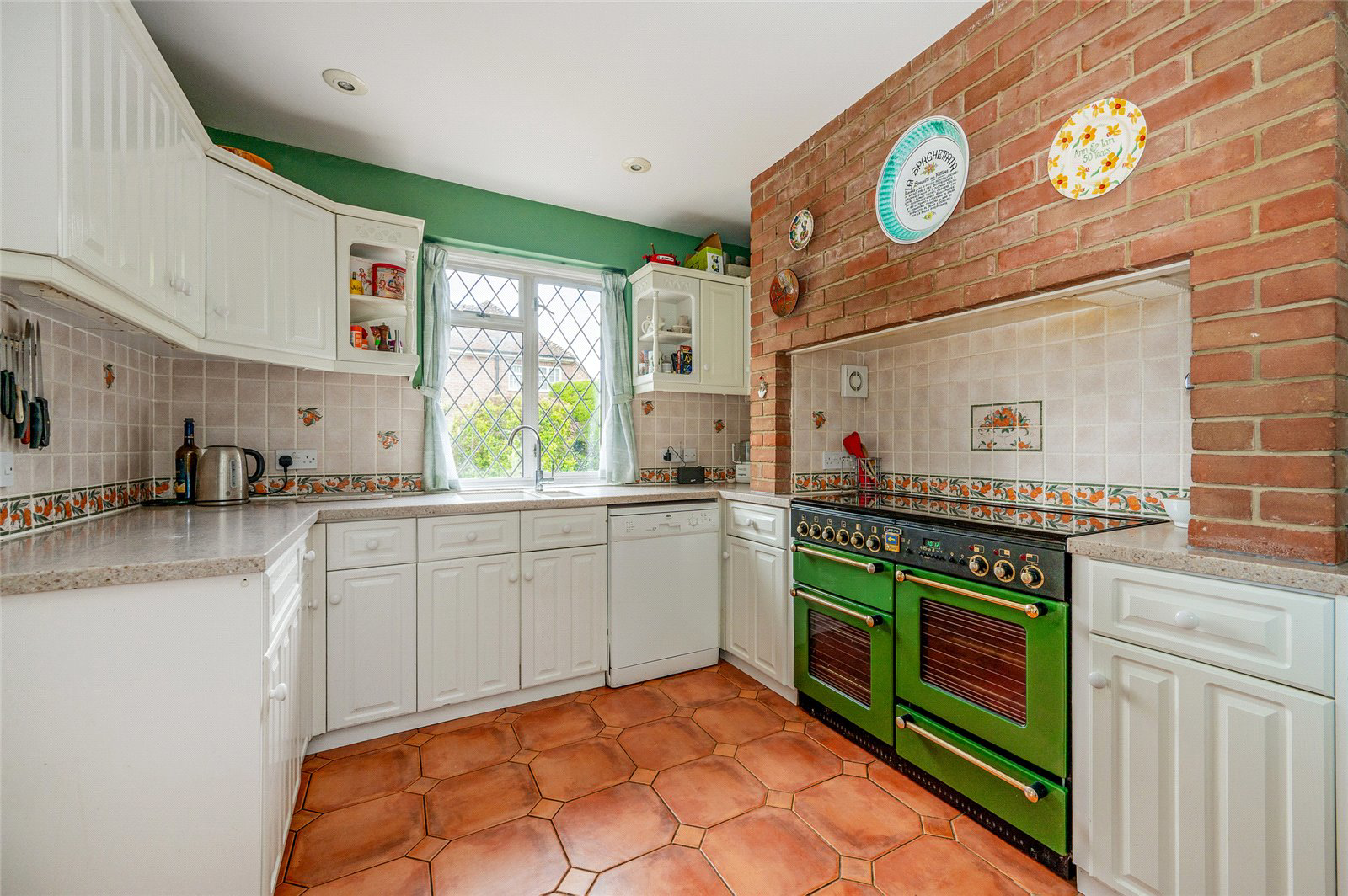 Old Broyle Road, West Broyle, Chichester, West Sussex, PO19, photo 5