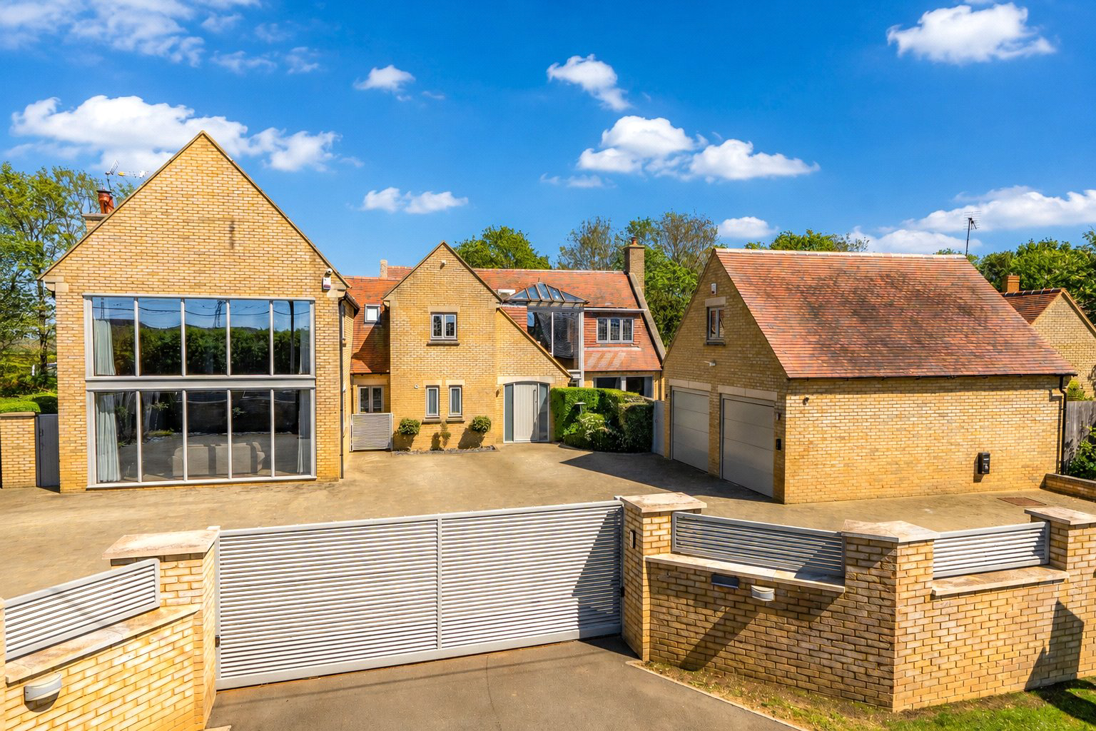 Pytchley Road, Orlingbury, Northamptonshire, NN14
