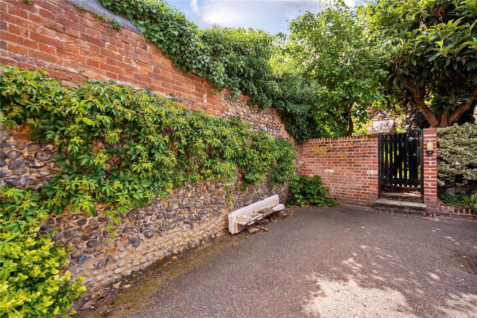 Guildhall Street, Bury St Edmunds, Suffolk, IP33, photo 22