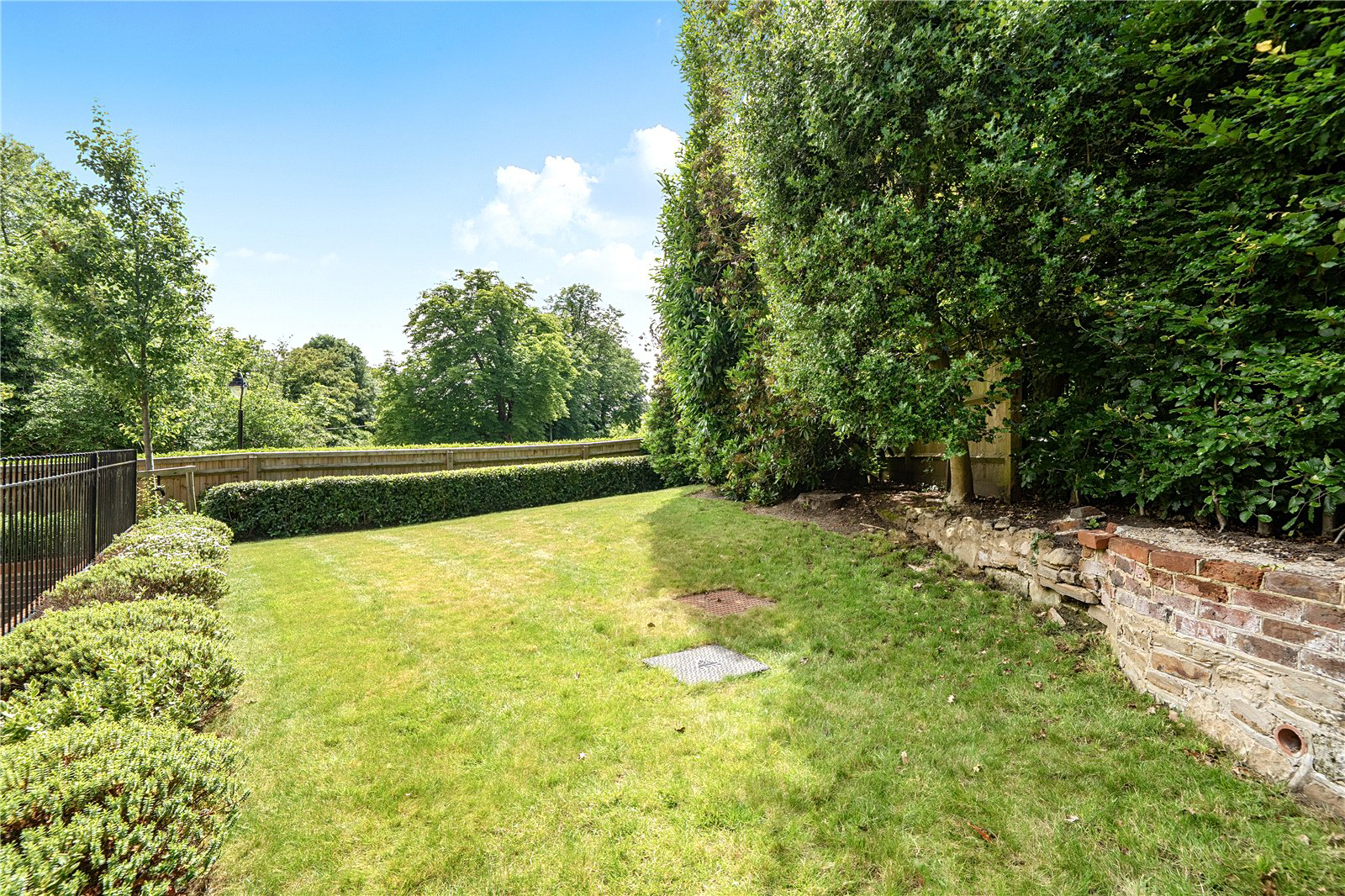 Church Lane, Haslemere, Surrey, GU27, photo 3