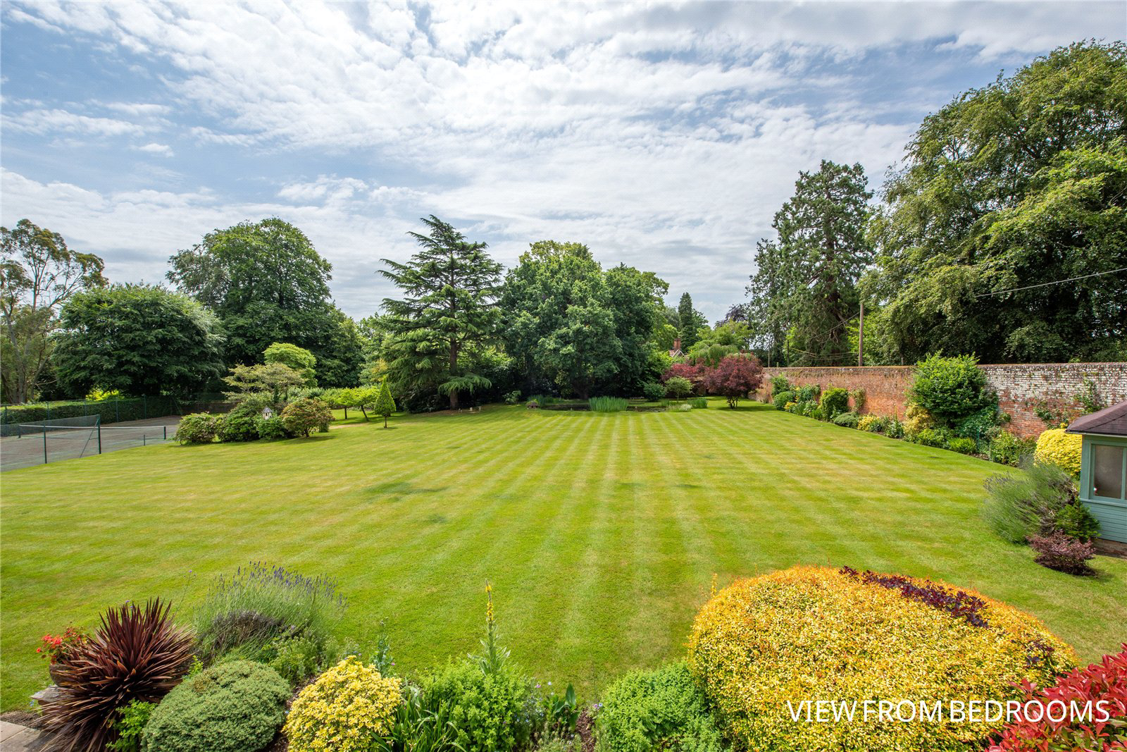 Dungates Lane, Buckland, Betchworth, Surrey, RH3, photo 4