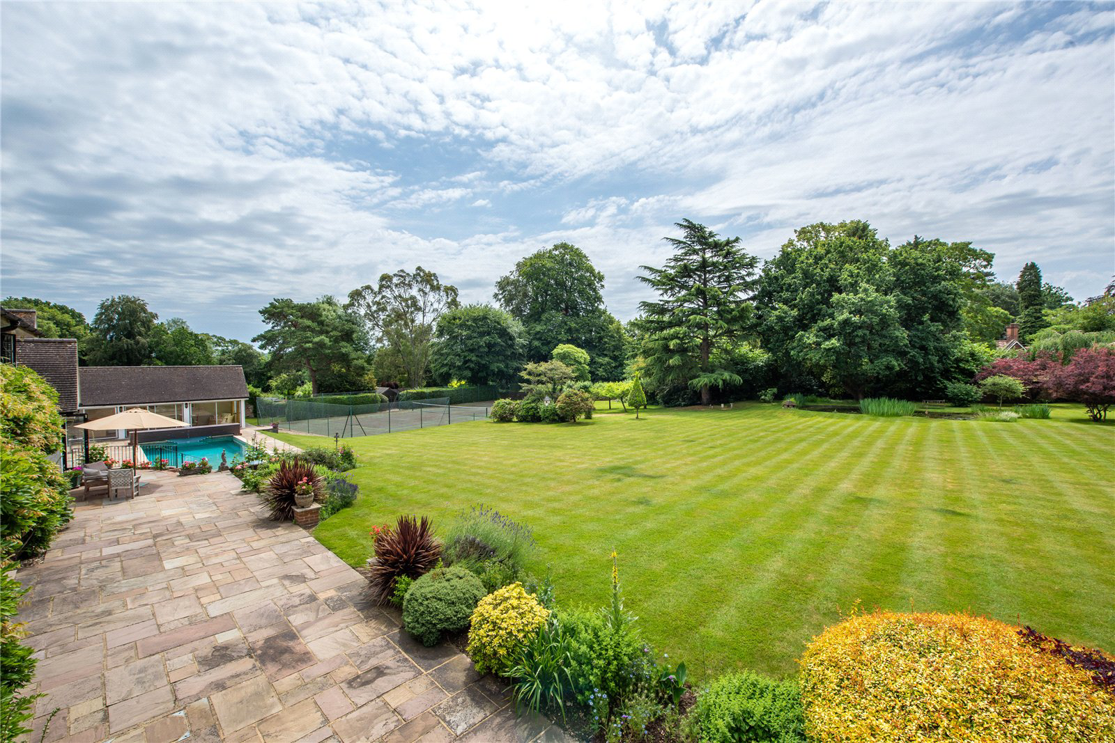 Dungates Lane, Buckland, Betchworth, Surrey, RH3, photo 27