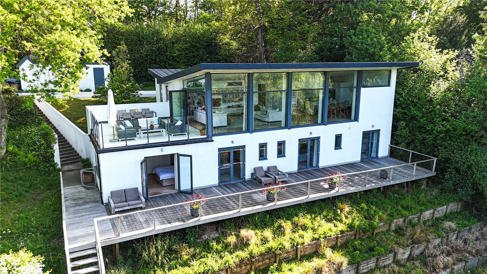 Reigate Road, Betchworth, Surrey, RH3, photo 2