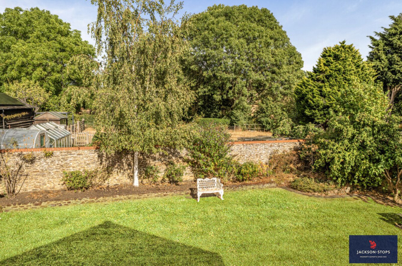 Leighton Road, Heath and Reach, Bedfordshire, LU7, photo 23