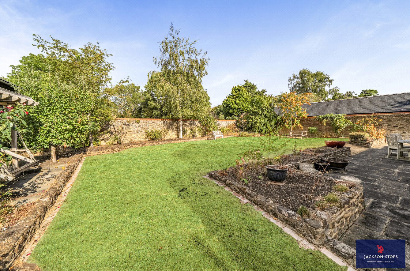 Leighton Road, Heath and Reach, Bedfordshire, LU7, photo 22