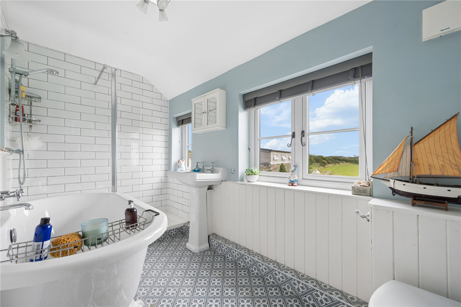 Llanfaethlu, Holyhead, Anglesey, LL65, photo 17