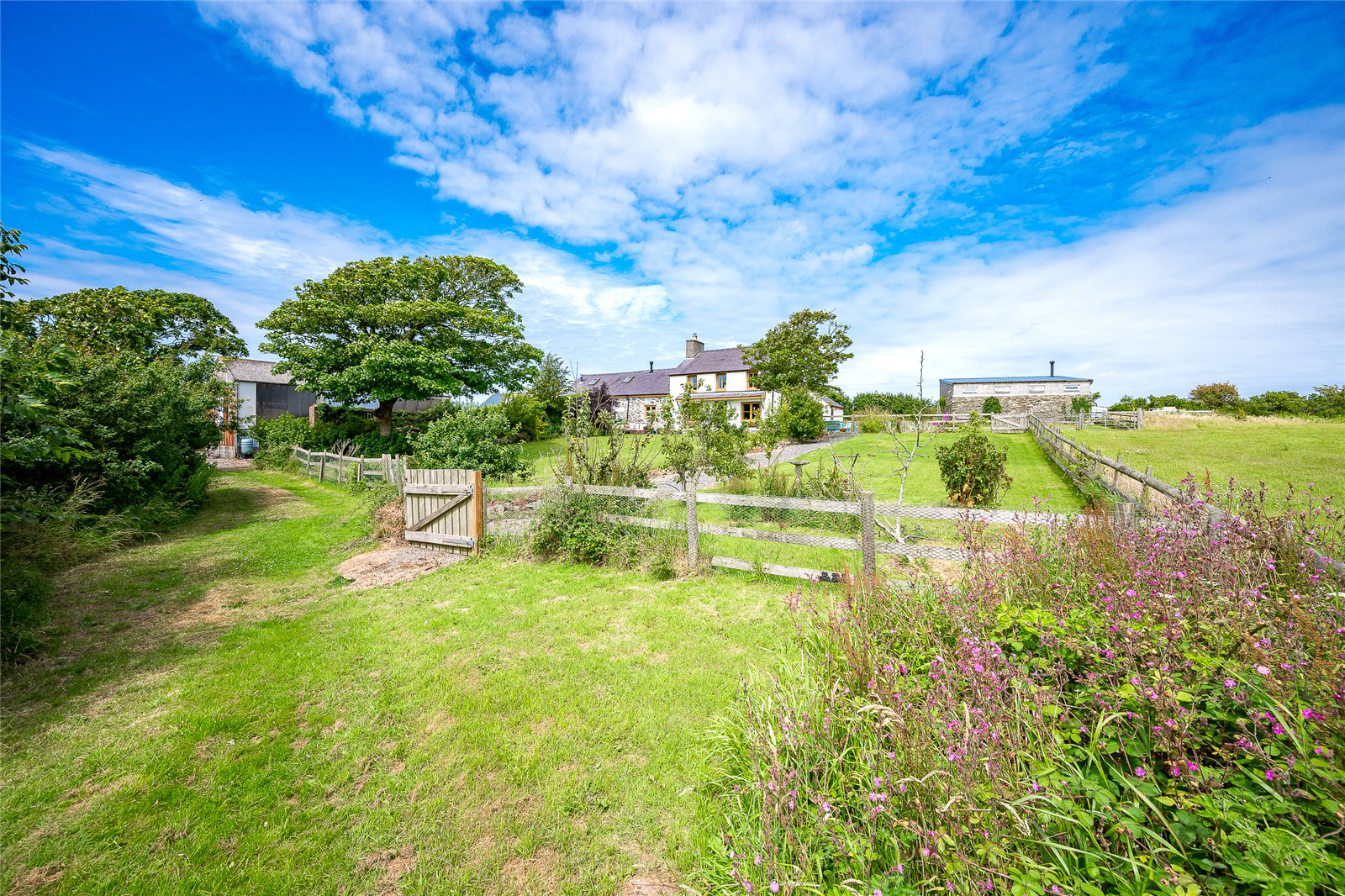 Llanfaethlu, Holyhead, Anglesey, LL65, photo 27